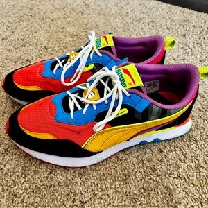 Puma sneakers Crazy colors, Size 9.5